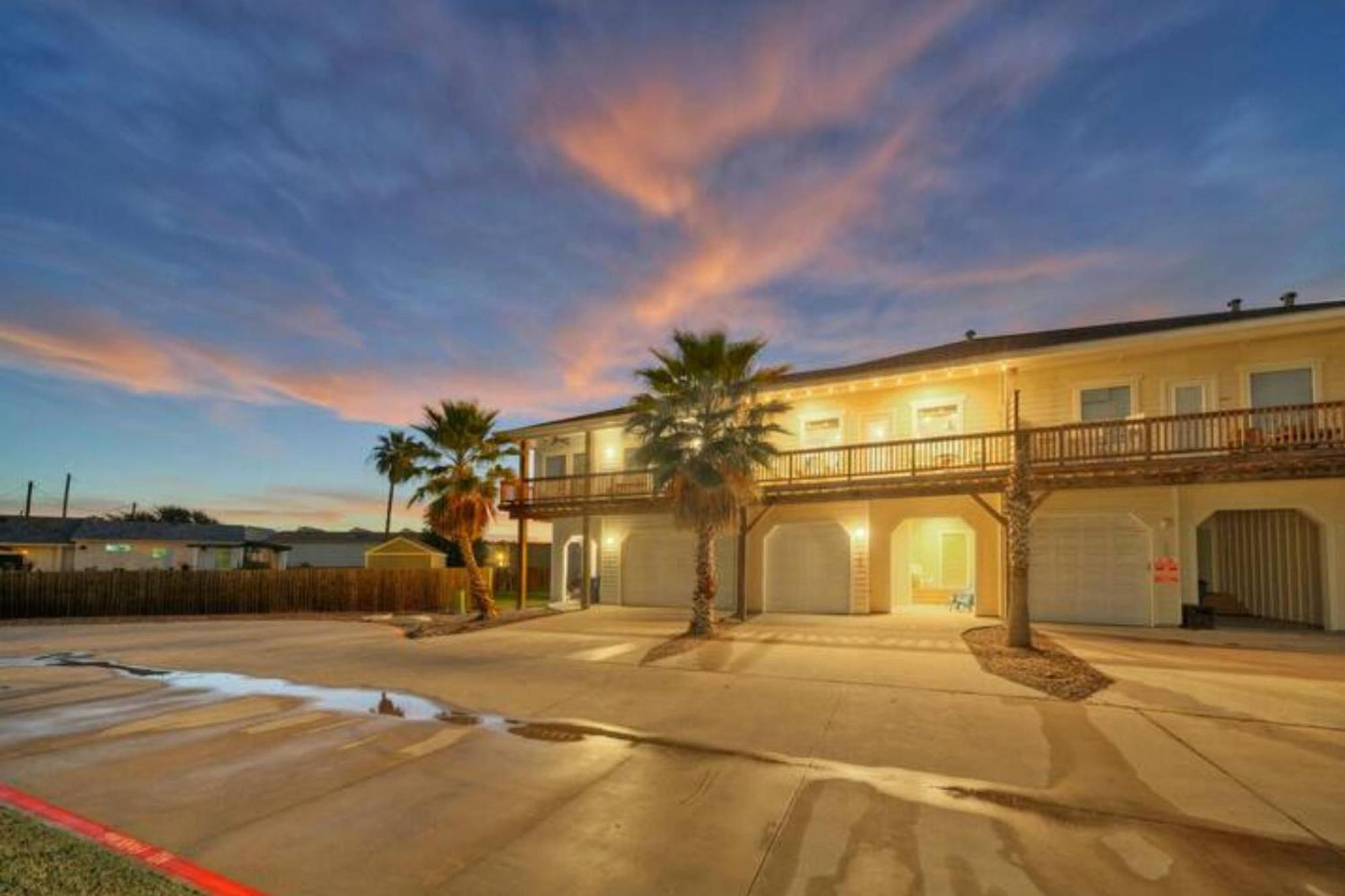 Rock N Reel By Avantstay Old Town Location Hébergement de vacances Port Aransas