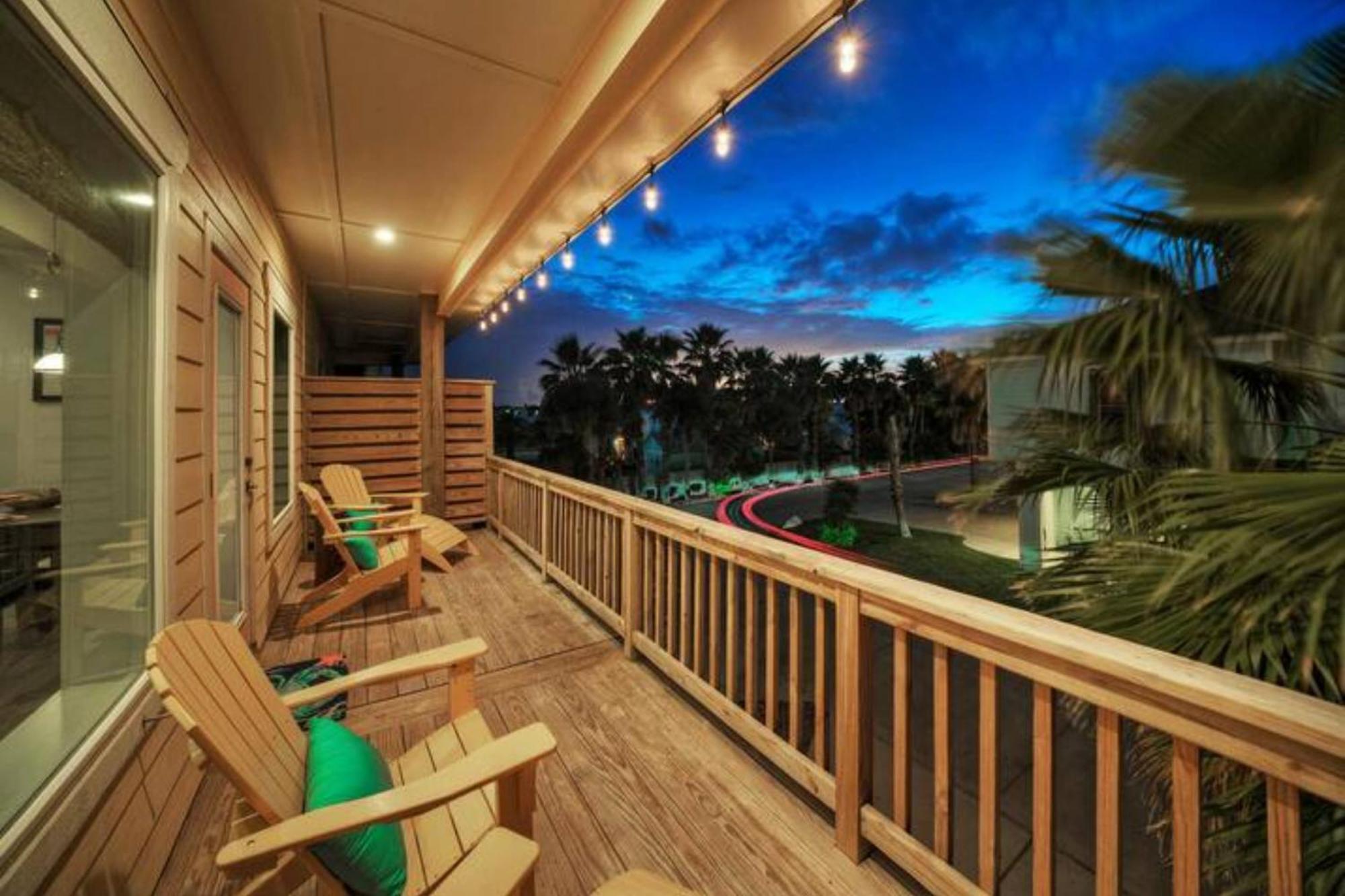 Rock N Reel By Avantstay Old Town Location